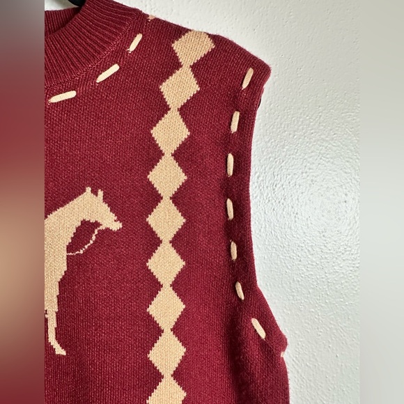 THML Burgundy Horse Sweater Vest Size L Equestrian Cottagecore - Picture 2 of 6